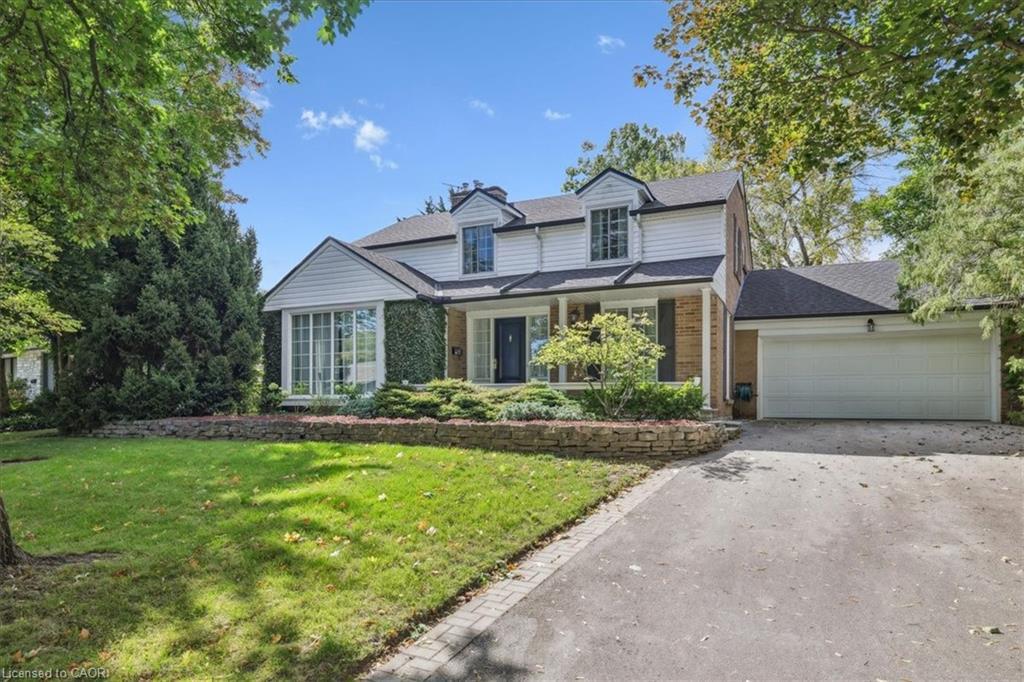 222 Strathcona Drive, Burlington, ON - Outdoor With Facade