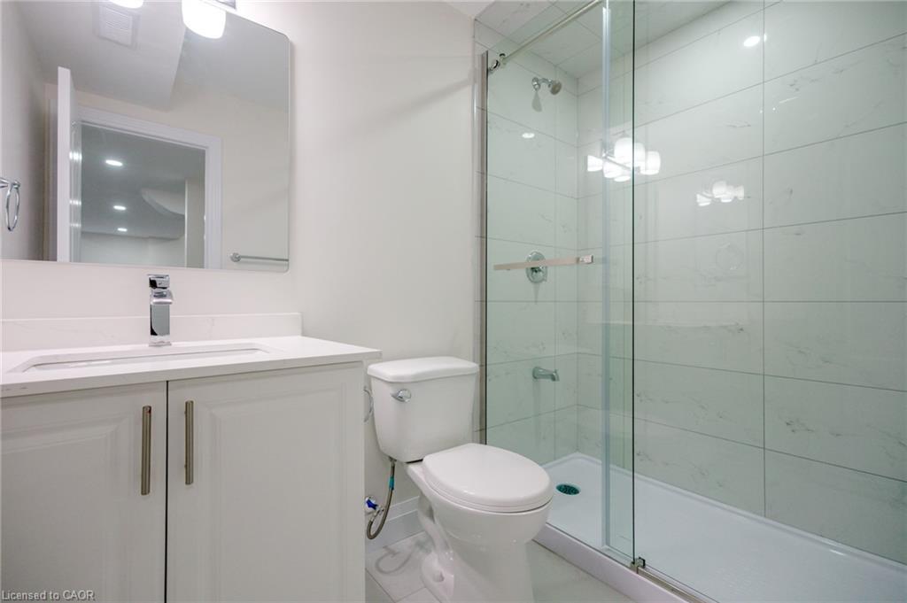 Bsmt-95 Goodwin Crescent, Milton, ON - Indoor Photo Showing Bathroom