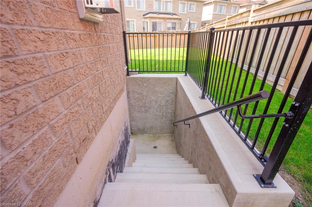 Bsmt-95 Goodwin Crescent, Milton, ON - Outdoor With Exterior