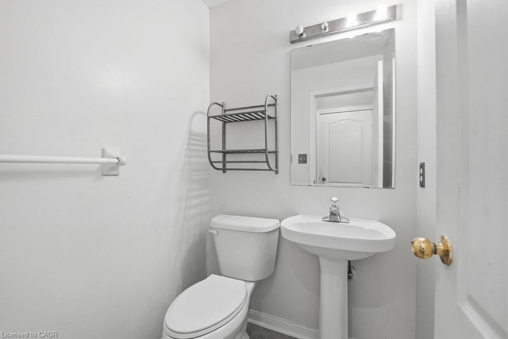 5656 Rosaline Road, Burlington, ON - Indoor Photo Showing Bathroom