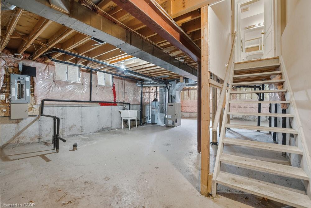 5656 Rosaline Road, Burlington, ON - Indoor Photo Showing Basement