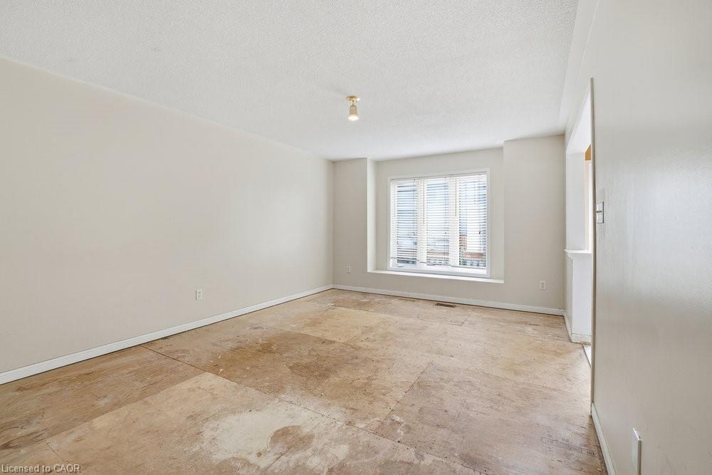 5656 Rosaline Road, Burlington, ON - Indoor Photo Showing Other Room