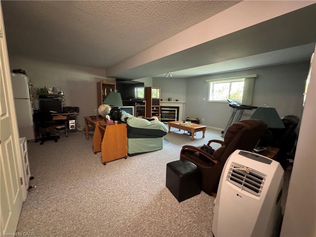 231 Chelton Road, London, ON - Indoor