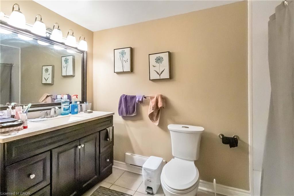 A-41 Raleigh Street, Brantford, ON - Indoor Photo Showing Bathroom