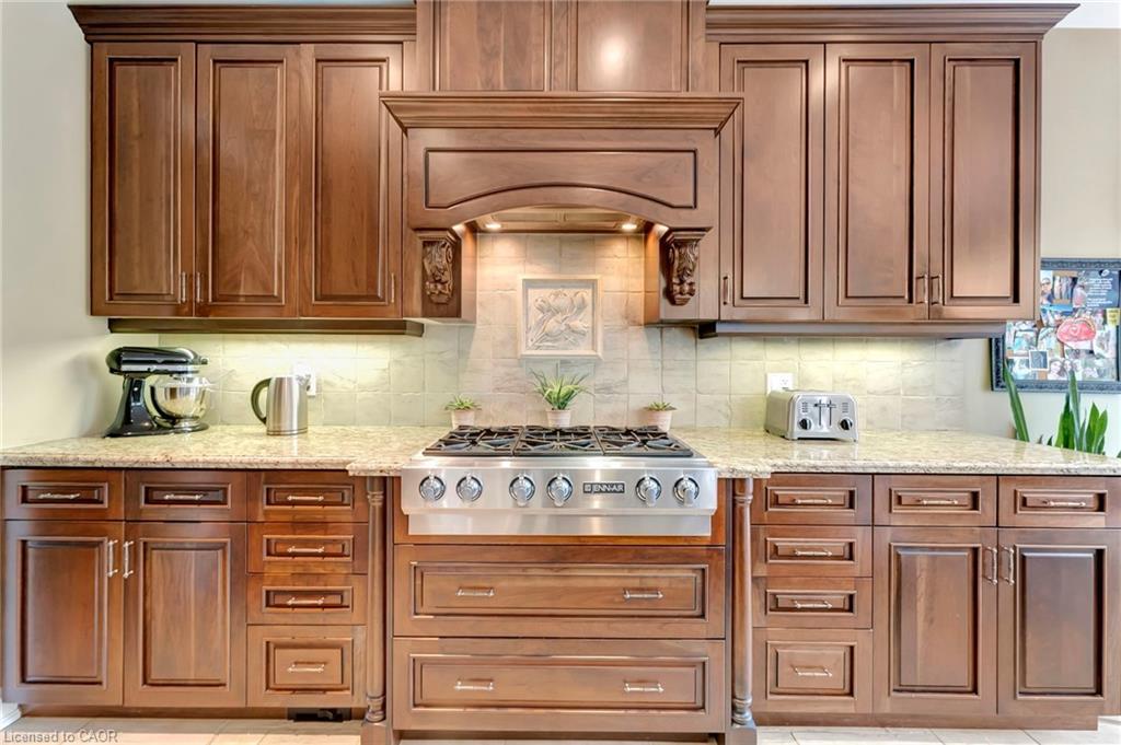 46 Orr Crescent, Stoney Creek, ON - Indoor Photo Showing Kitchen