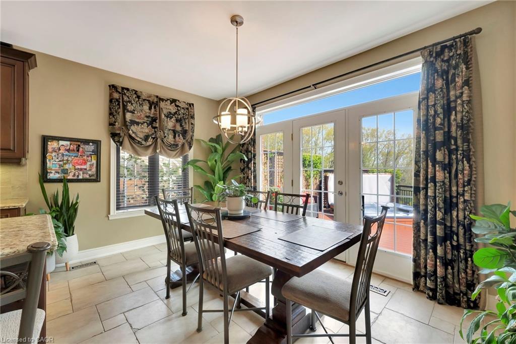 46 Orr Crescent, Stoney Creek, ON - Indoor Photo Showing Dining Room
