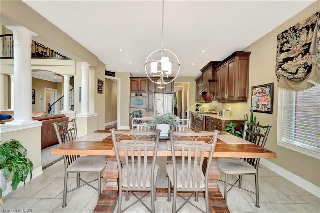 46 Orr Crescent, Stoney Creek, ON - Indoor Photo Showing Dining Room