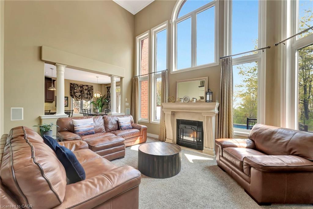 46 Orr Crescent, Stoney Creek, ON - Indoor Photo Showing Living Room With Fireplace