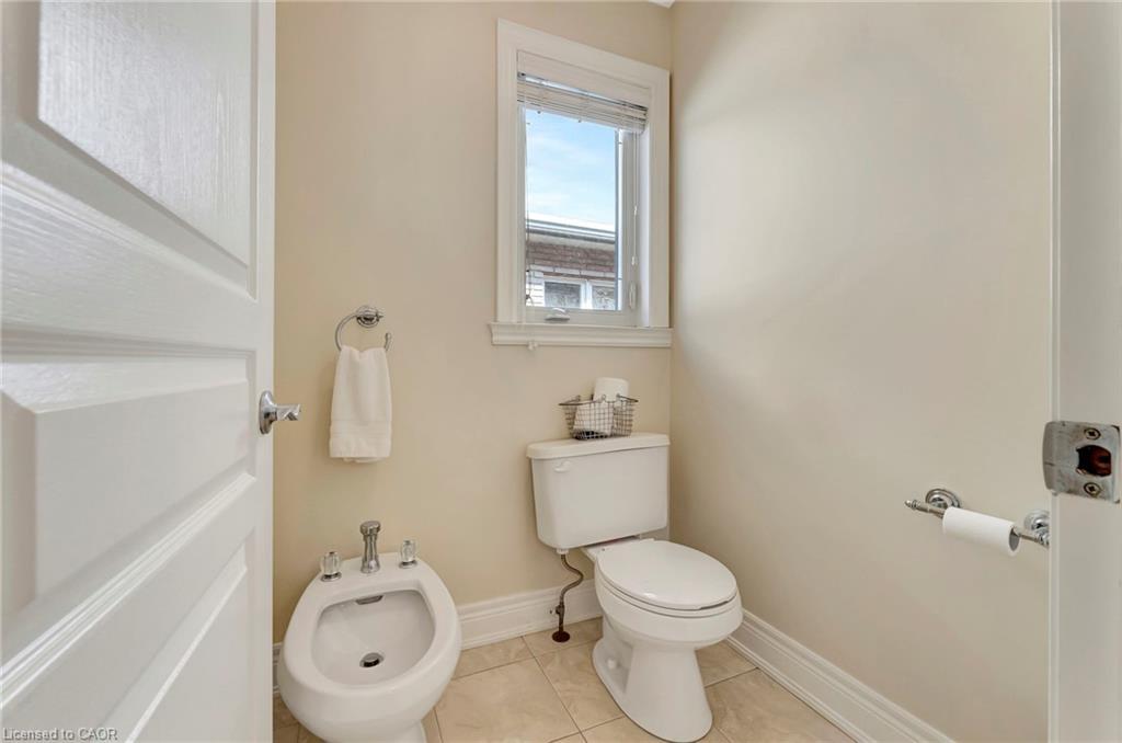 46 Orr Crescent, Stoney Creek, ON - Indoor Photo Showing Bathroom