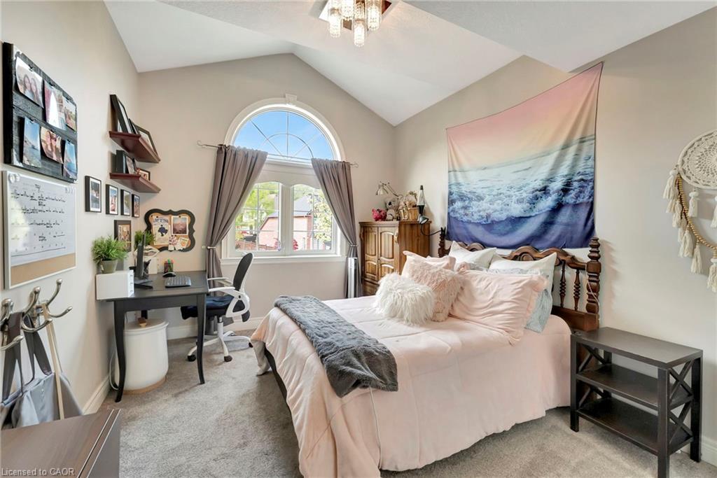 46 Orr Crescent, Stoney Creek, ON - Indoor Photo Showing Bedroom