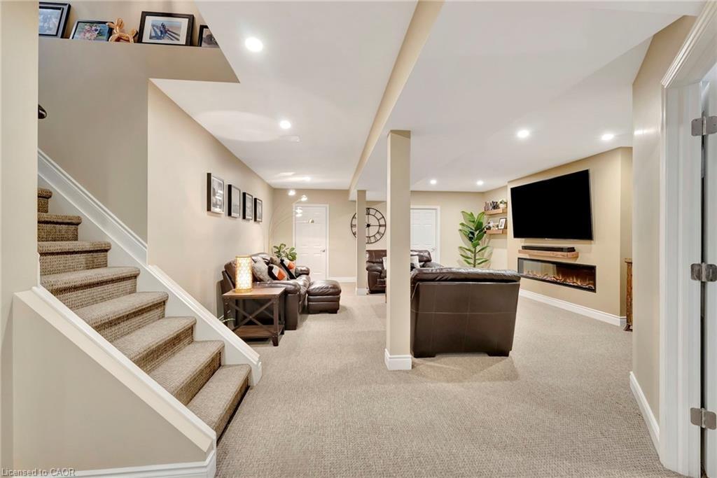 46 Orr Crescent, Stoney Creek, ON - Indoor