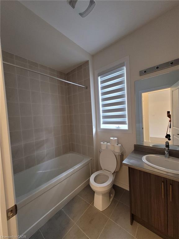 133 Berkely Street, Wasaga Beach, ON - Indoor Photo Showing Bathroom