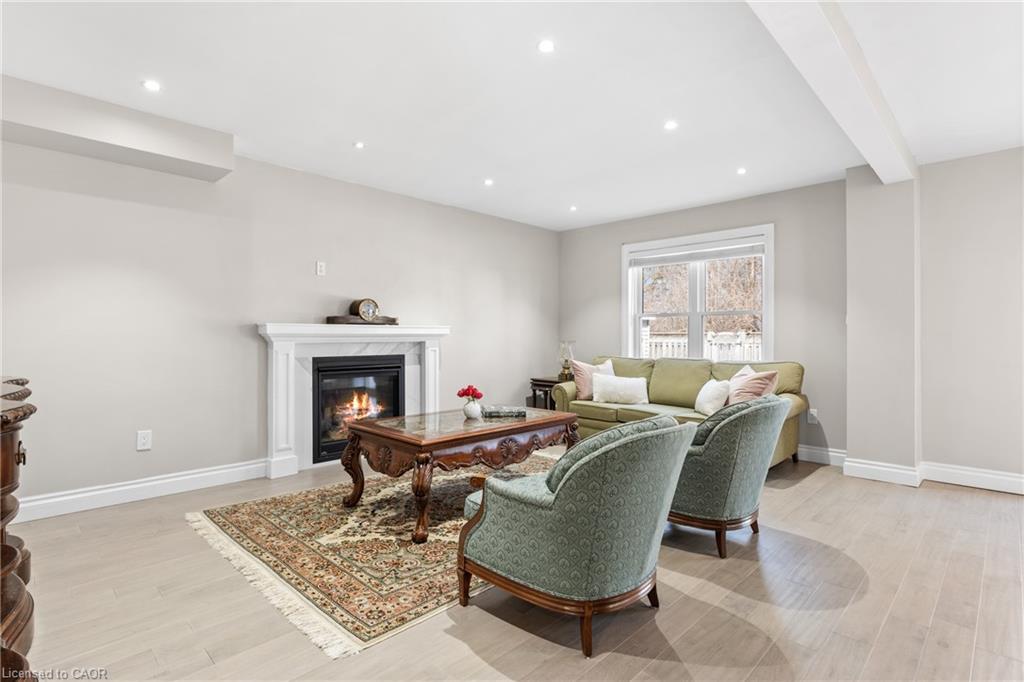 86 Santa Maria Drive, Cambridge, ON - Indoor With Fireplace