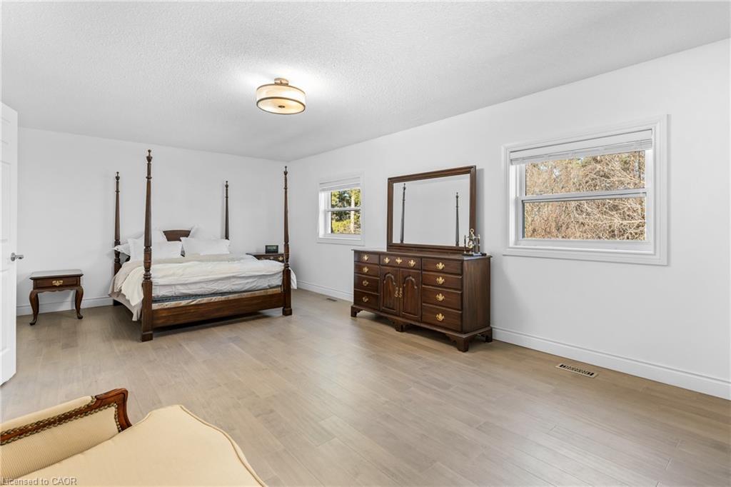 86 Santa Maria Drive, Cambridge, ON - Indoor Photo Showing Bedroom
