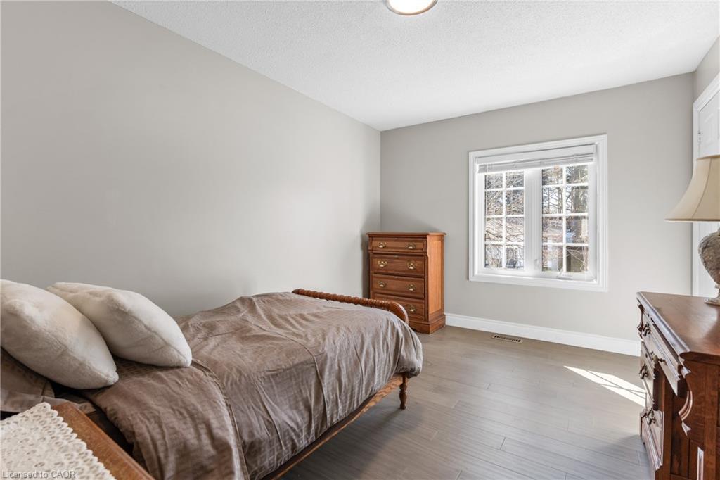 86 Santa Maria Drive, Cambridge, ON - Indoor Photo Showing Bedroom