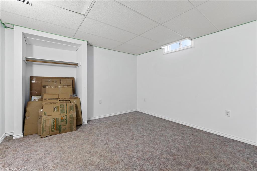 86 Santa Maria Drive, Cambridge, ON - Indoor Photo Showing Other Room