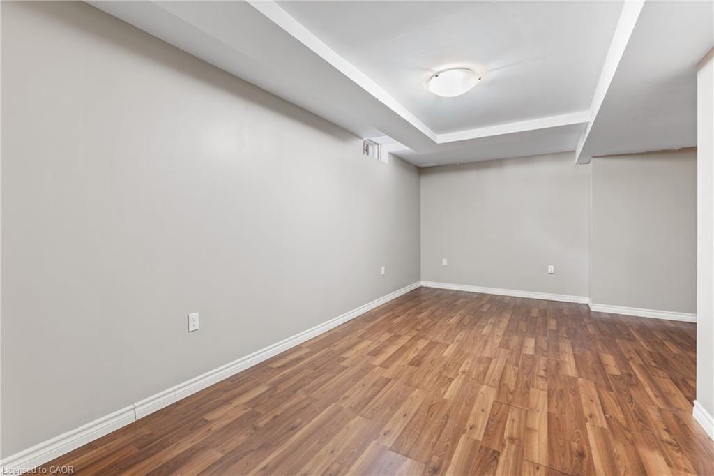 86 Santa Maria Drive, Cambridge, ON - Indoor Photo Showing Other Room