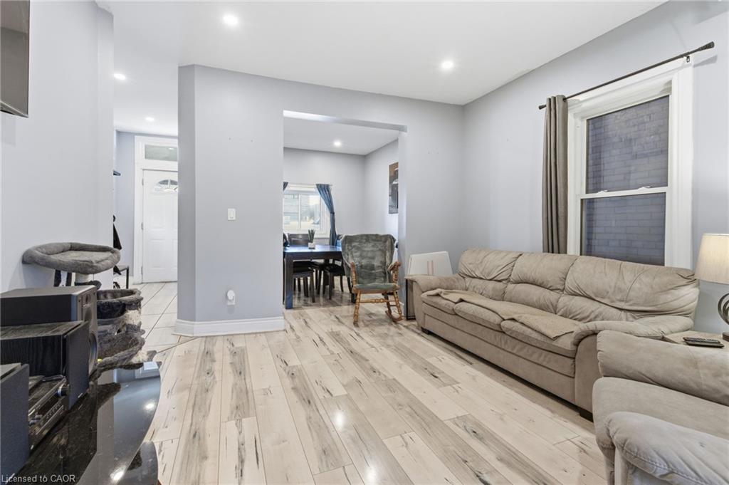 75 Niagara Street, Hamilton, ON - Indoor