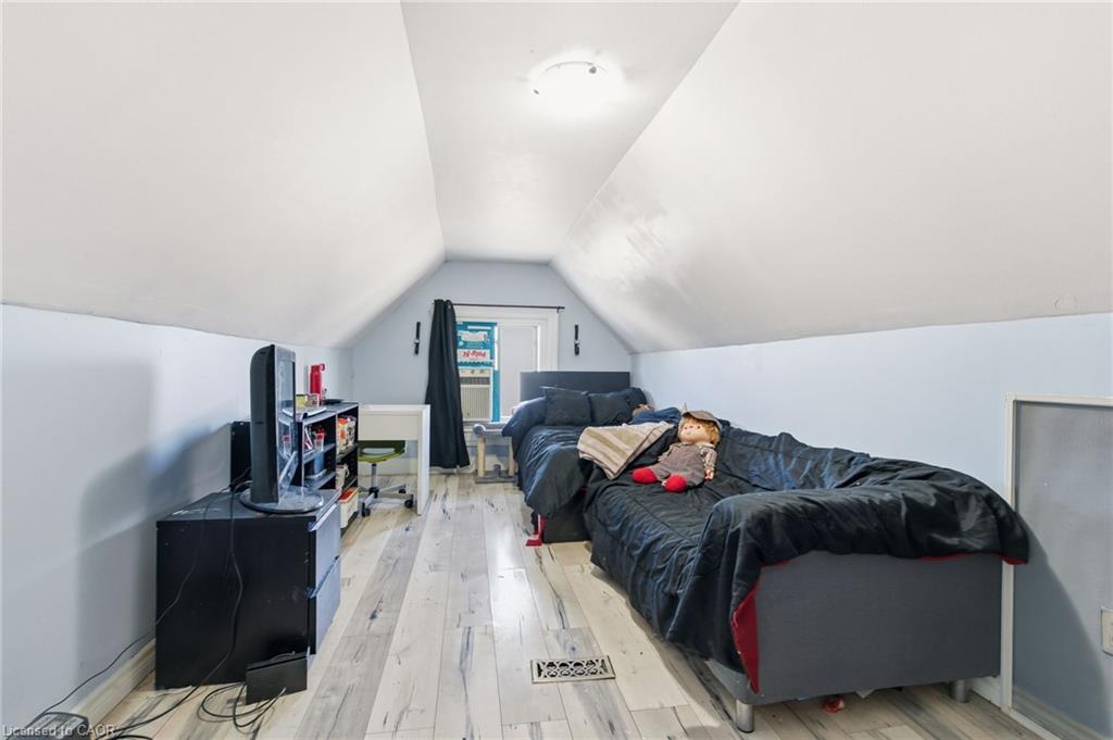 75 Niagara Street, Hamilton, ON - Indoor