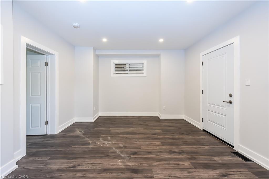 78 Balmoral Avenue N, Hamilton, ON - Indoor Photo Showing Other Room