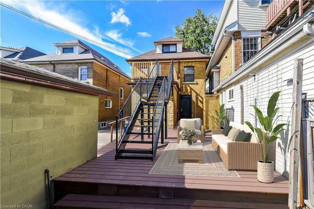 78 Balmoral Avenue N, Hamilton, ON - Outdoor With Deck Patio Veranda