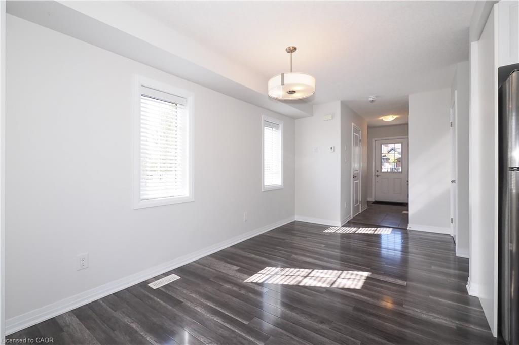 181 South Creek Drive, Kitchener, ON - Indoor Photo Showing Other Room