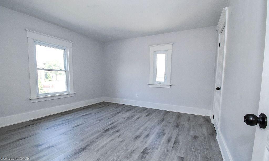 5810 Symmes Street, Niagara Falls, ON - Indoor Photo Showing Other Room