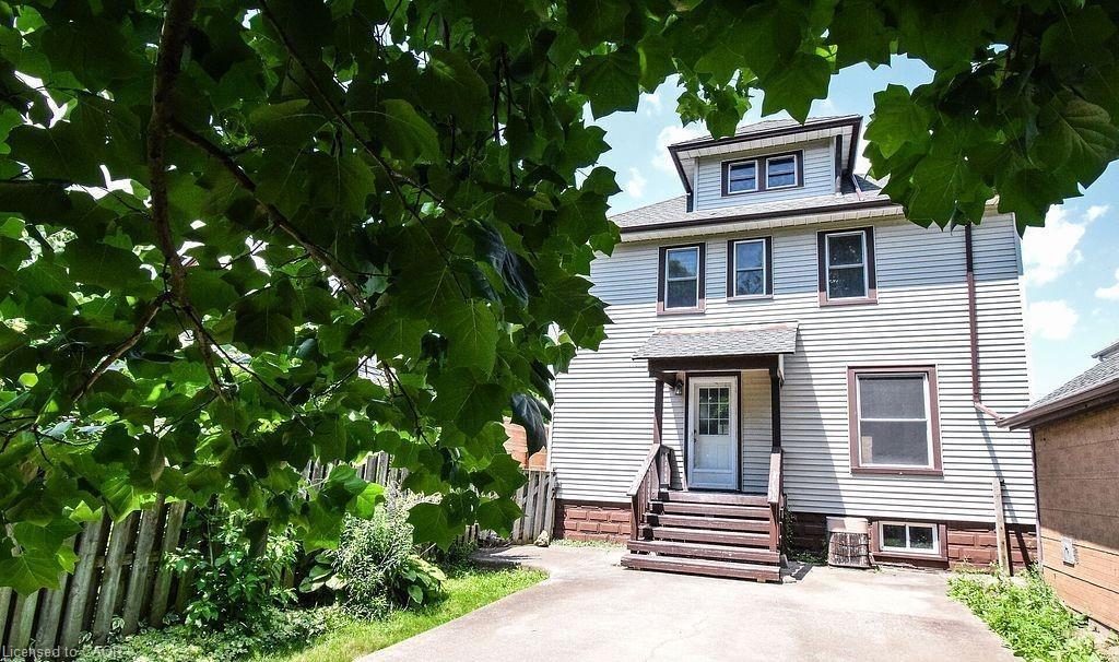 5810 Symmes Street, Niagara Falls, ON - Outdoor