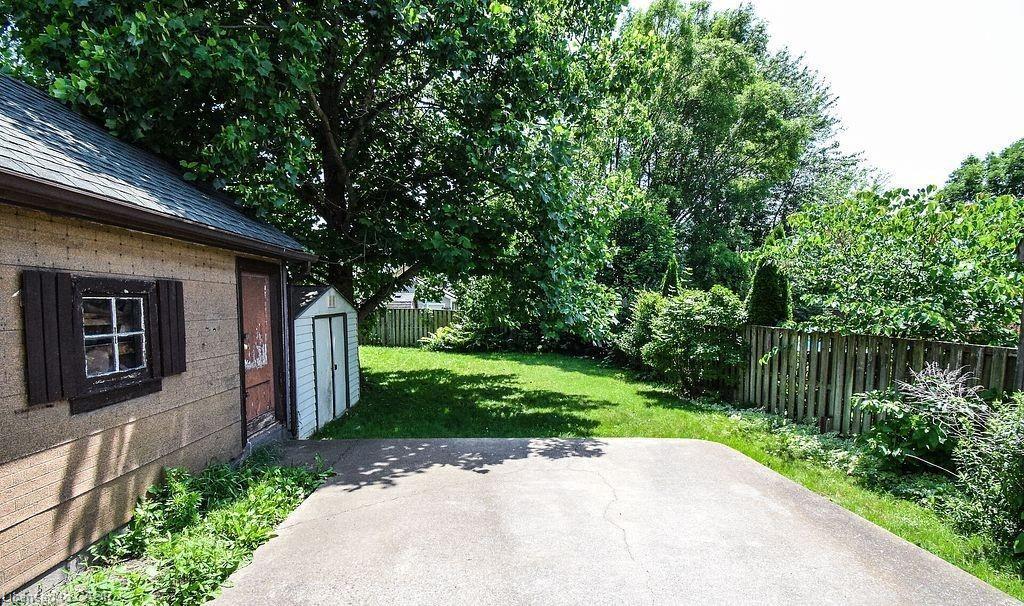 5810 Symmes Street, Niagara Falls, ON - Outdoor