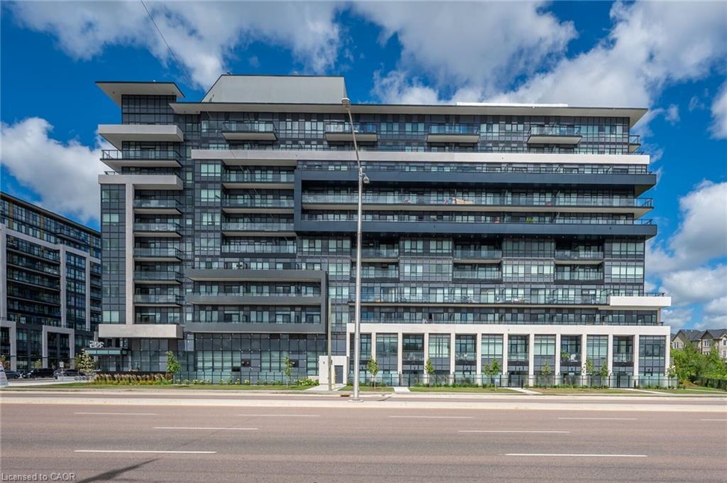 819-395 Dundas Street, Oakville, ON - Outdoor With Balcony