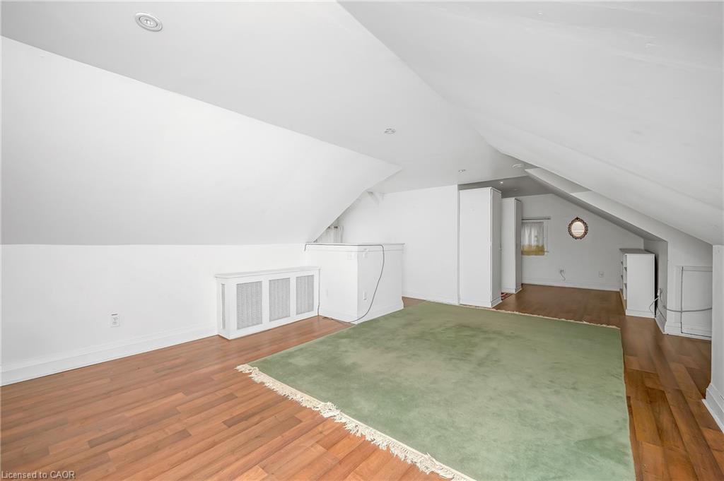 1088 King Street E, Hamilton, ON - Indoor Photo Showing Other Room