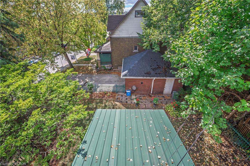 1088 King Street E, Hamilton, ON - Outdoor