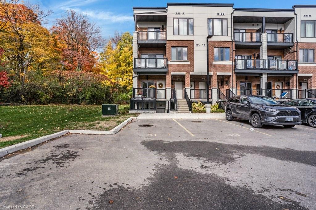 32-25 Isherwood Avenue, Cambridge, ON - Outdoor With Facade