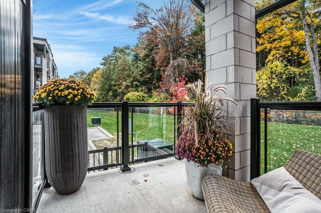 32-25 Isherwood Avenue, Cambridge, ON - Outdoor