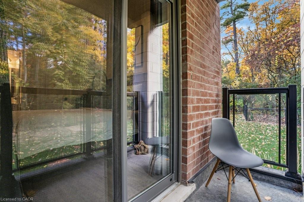 32-25 Isherwood Avenue, Cambridge, ON - Outdoor