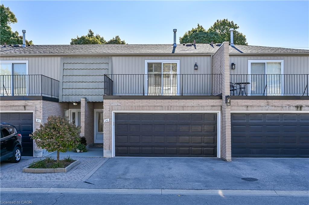 20-1011 White Oak Drive, Burlington, ON - Outdoor With Balcony With Deck Patio Veranda