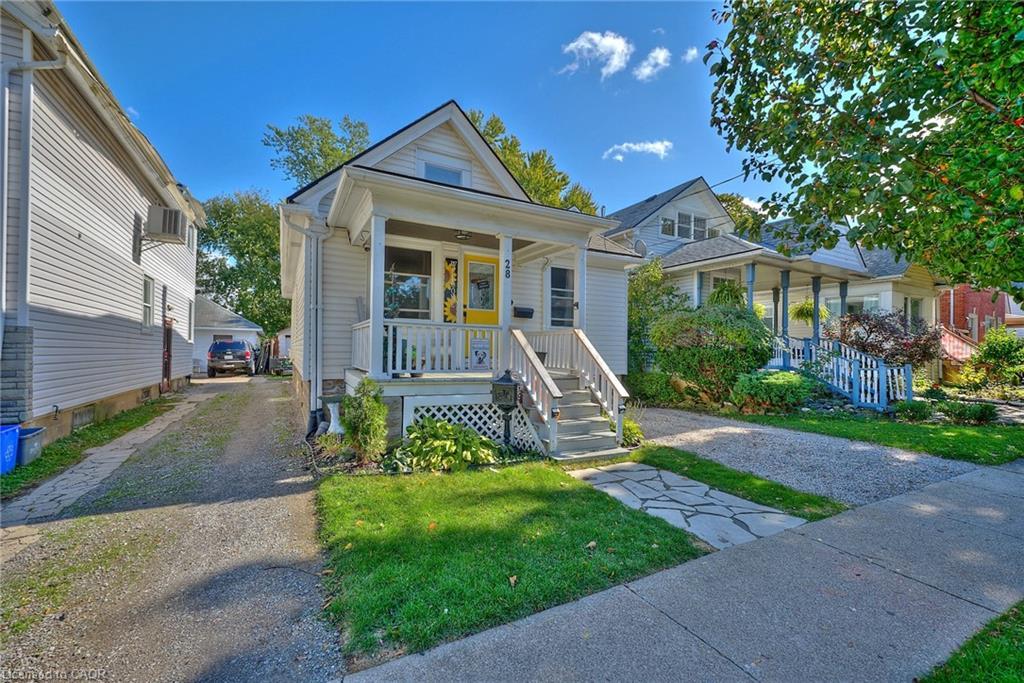 28 Haynes Avenue, St. Catharines, ON - Outdoor With Deck Patio Veranda