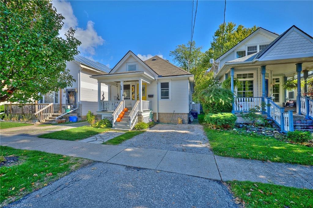 28 Haynes Avenue, St. Catharines, ON - Outdoor With Facade