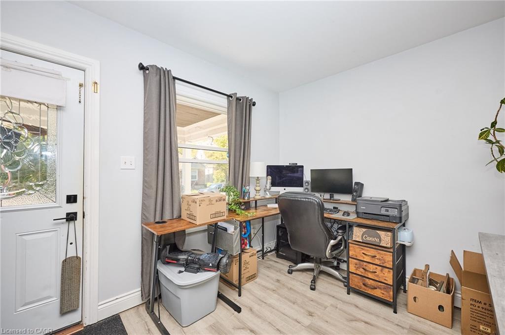 28 Haynes Avenue, St. Catharines, ON - Indoor Photo Showing Office