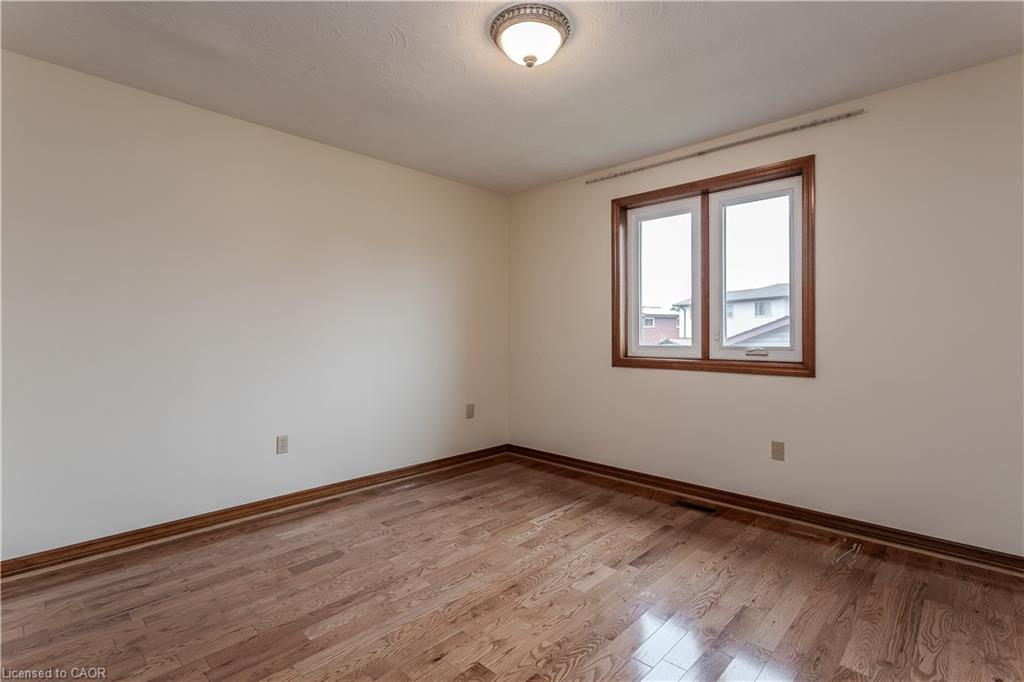 18 Marcel Place, Hamilton, ON - Indoor Photo Showing Other Room