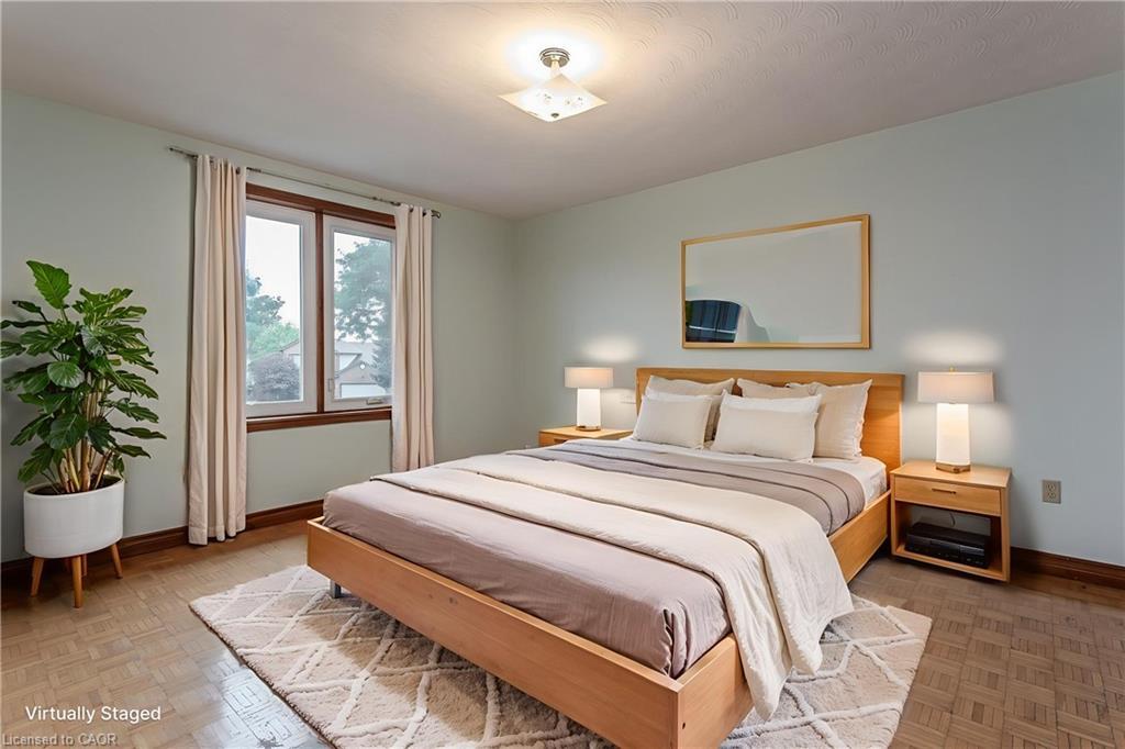 18 Marcel Place, Hamilton, ON - Indoor Photo Showing Bedroom