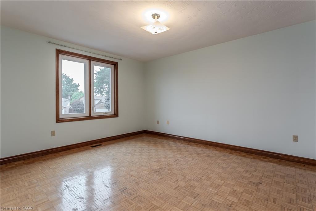 18 Marcel Place, Hamilton, ON - Indoor Photo Showing Other Room