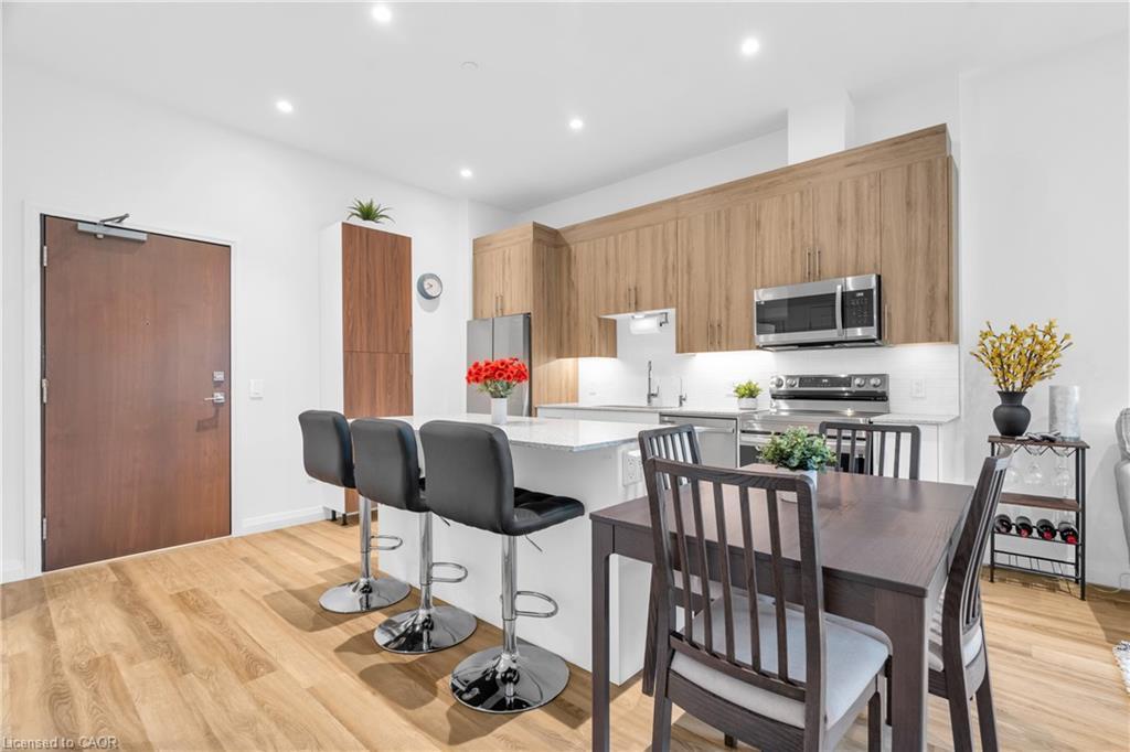 101-525 New Dundee Road, Kitchener, ON - Indoor