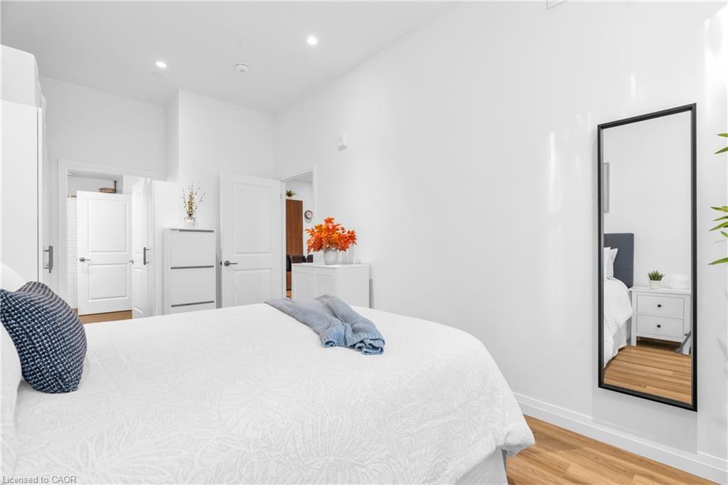 101-525 New Dundee Road, Kitchener, ON - Indoor Photo Showing Bedroom