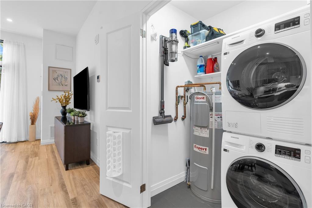 101-525 New Dundee Road, Kitchener, ON - Indoor Photo Showing Laundry Room
