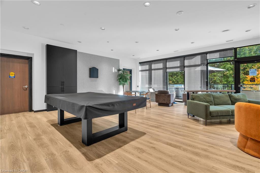 101-525 New Dundee Road, Kitchener, ON - Indoor Photo Showing Other Room