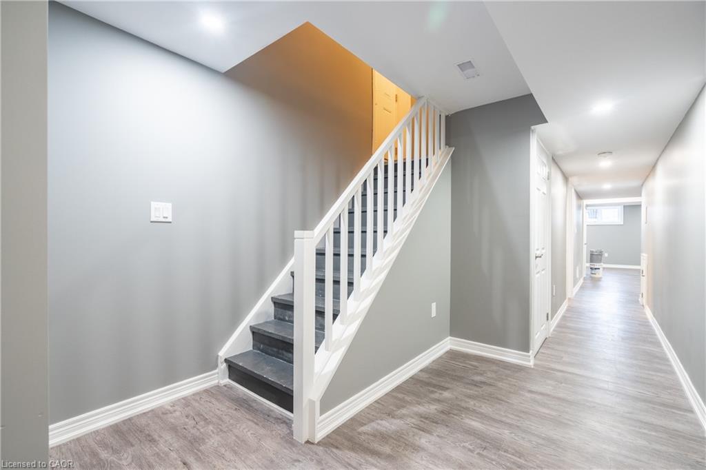 8561 Dogwood Crescent, Niagara Falls, ON - Indoor Photo Showing Other Room