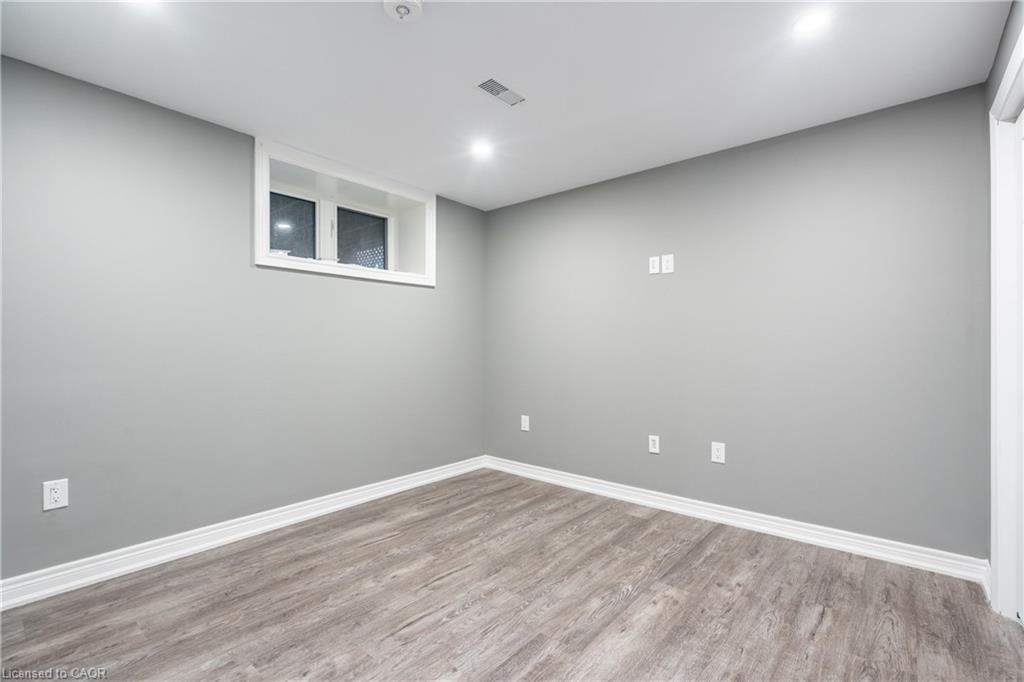 8561 Dogwood Crescent, Niagara Falls, ON - Indoor Photo Showing Other Room