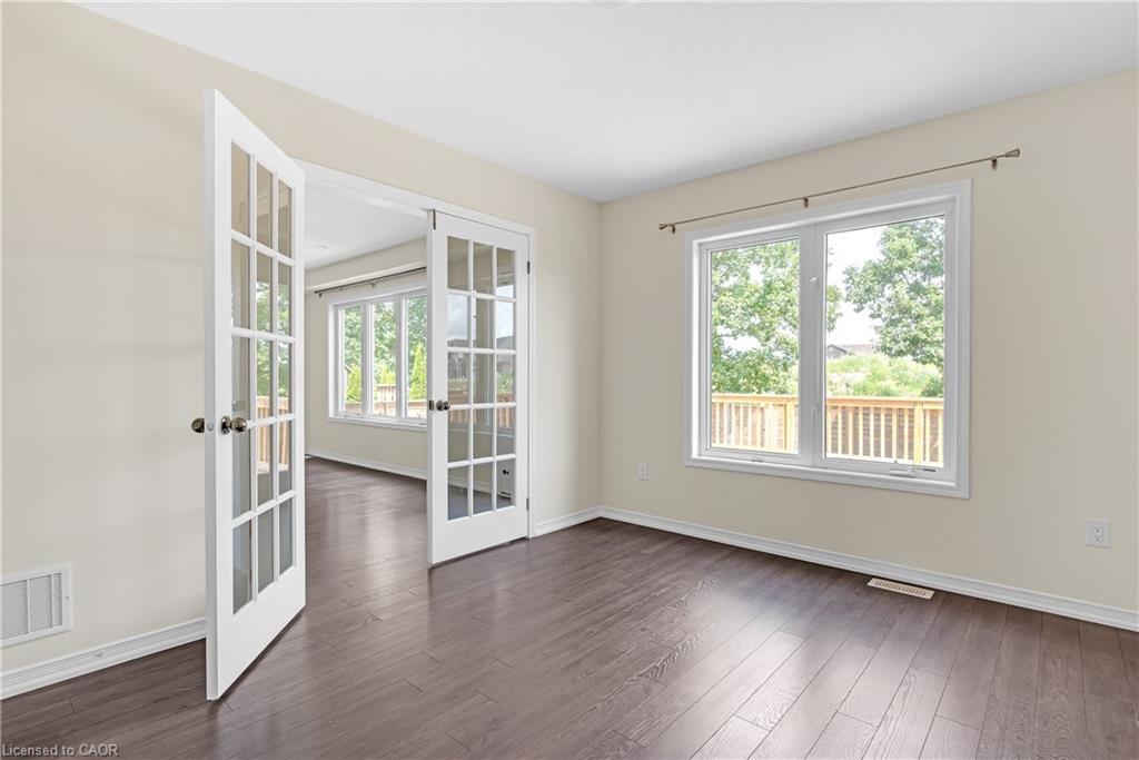 8561 Dogwood Crescent, Niagara Falls, ON - Indoor Photo Showing Other Room