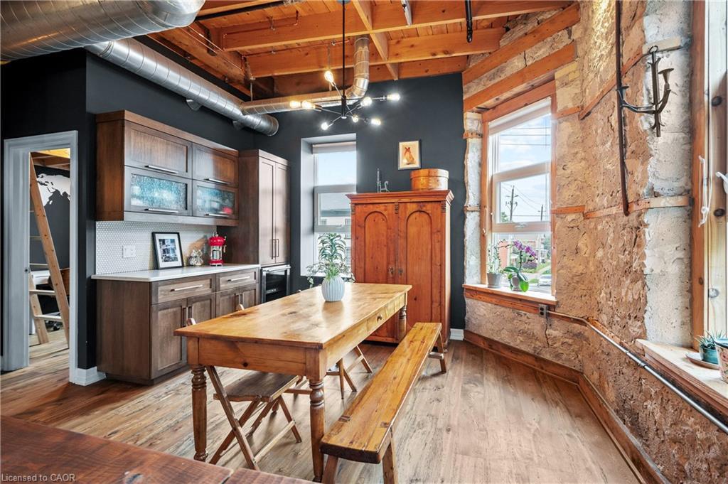 201-25 Concession Street, Cambridge, ON - Indoor